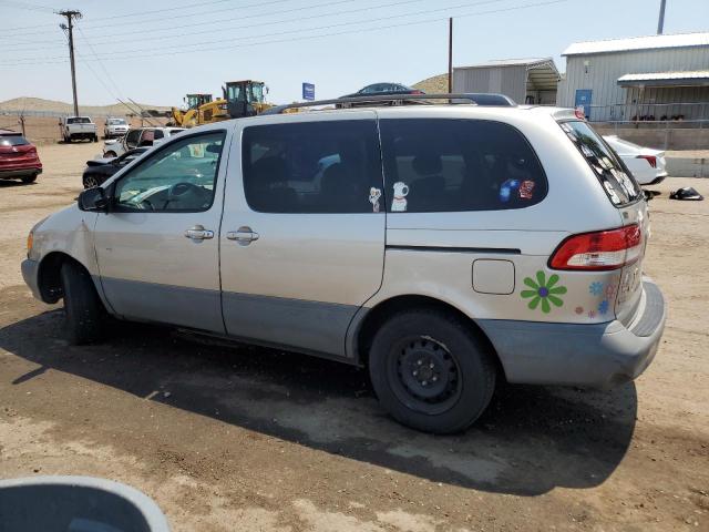Photo 2 from auction – 2001 TOYOTA SIENNA LE with VIN 4T3ZF13C61U392142