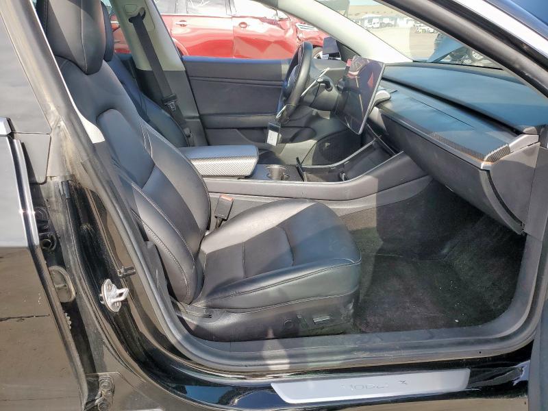 Photo 7 from auction – 2019 TESLA MODEL 3 with VIN 5YJ3E1EB9KF477271