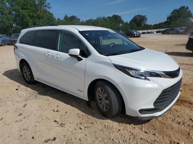 Photo 4 from auction – 2021 TOYOTA SIENNA LE with VIN 5TDKRKEC9MS065509
