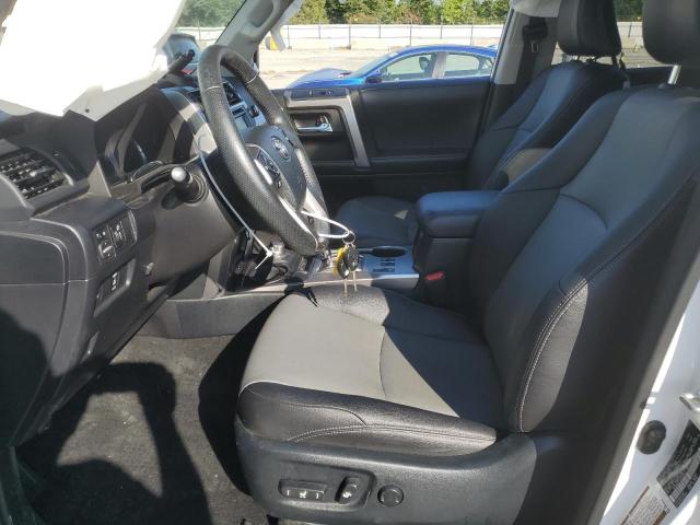 Photo 7 from auction – 2018 TOYOTA 4RUNNER SR with VIN JTEBU5JR7J5558497
