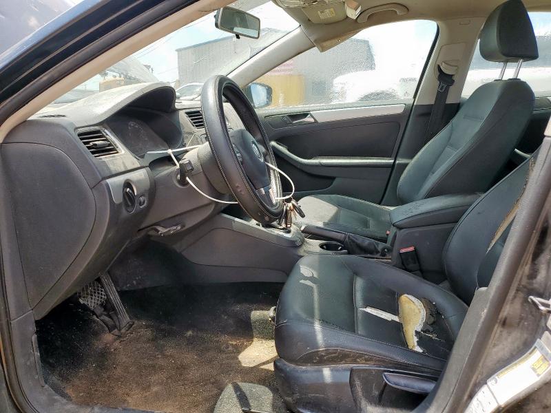 Photo 7 from auction – 2011 VOLKSWAGEN JETTA SEL with VIN 3VWLX7AJ2BM354401