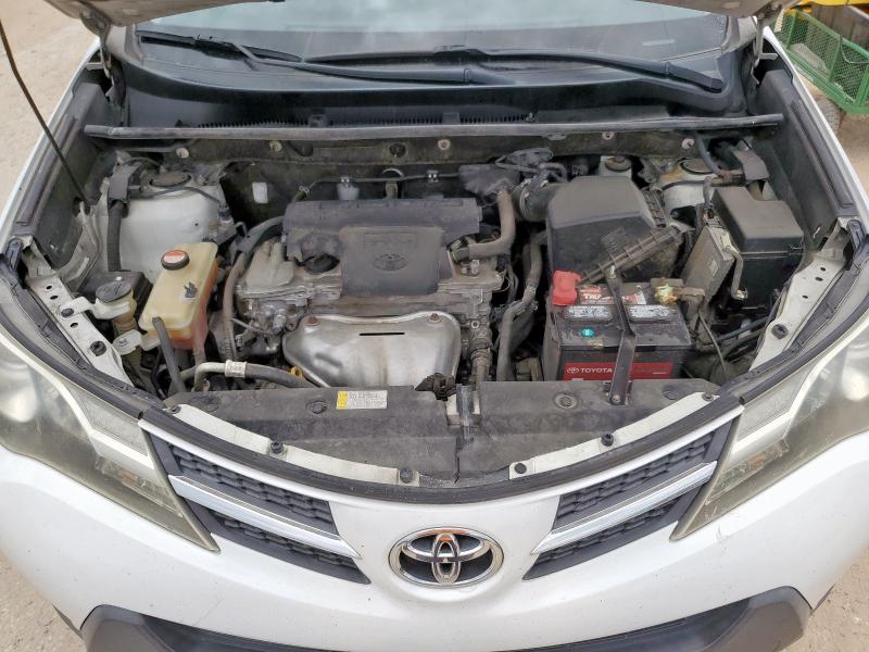 Photo 12 from auction – 2015 TOYOTA RAV4 XLE with VIN JTMWFREV4FD068546
