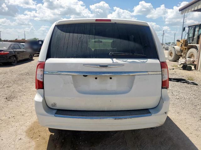 Photo 6 from auction – 2016 CHRYSLER TOWN & COU with VIN 2C4RC1BG2GR148732