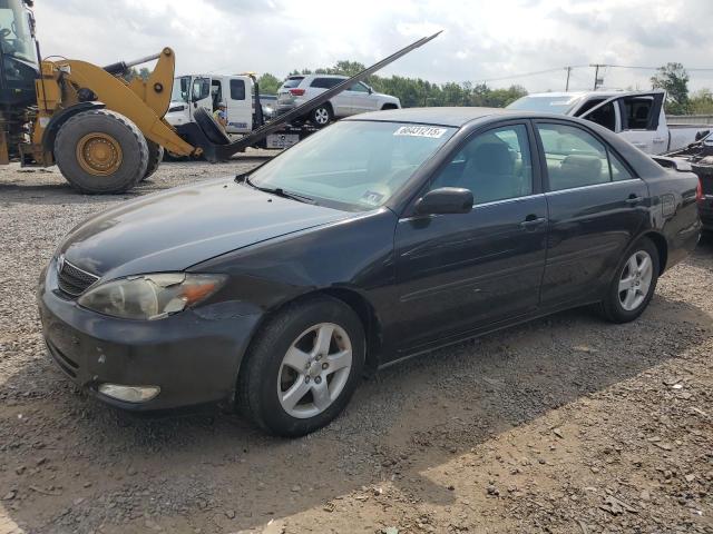 TOYOTA CAMRY LE A 2002 with VIN 4T1BE32K02U105381 - Photo from auction