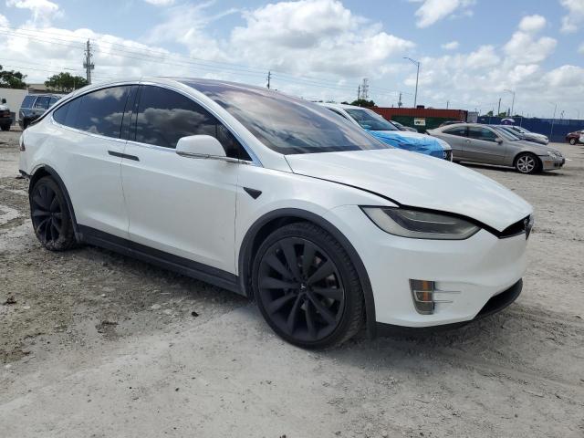 Photo 4 from auction – 2017 TESLA MODEL X with VIN 5YJXCBE20HF074138