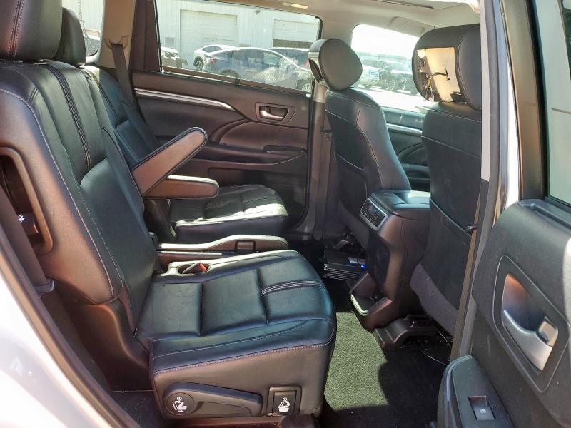 Photo 11 from auction – 2017 TOYOTA HIGHLANDER SE with VIN 5TDKZRFH4HS510165