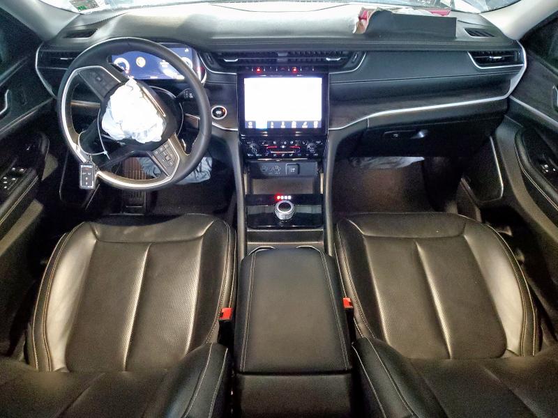 Photo 8 from auction – 2023 JEEP GRAND CHER with VIN 1C4RJGBG1P8902983