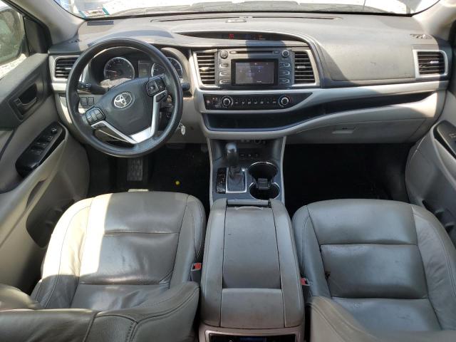 Photo 8 from auction – 2017 TOYOTA HIGHLANDER with VIN 5TDBZRFH4HS431174