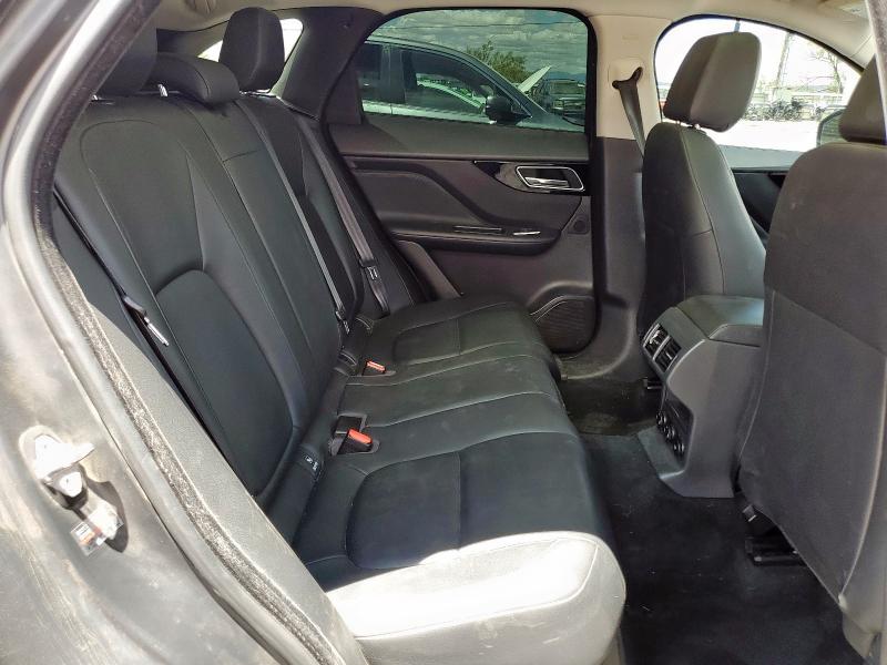 Photo 11 from auction – 2018 JAGUAR F-PACE PREMIUM with VIN SADCJ2GX7JA236248