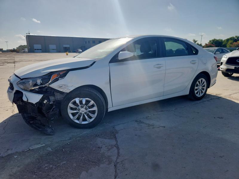 KIA FORTE FE 2020 with VIN 3KPF24ADXLE144938 - Photo from auction