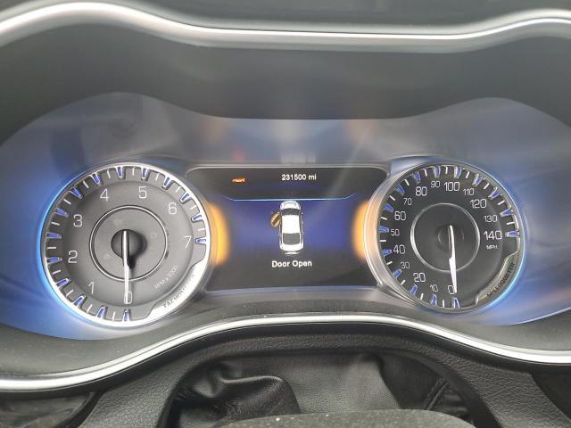 Photo 9 from auction – 2015 CHRYSLER 200 C with VIN 1C3CCCCB9FN705270