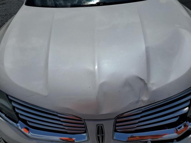 Photo 12 from auction – 2016 LINCOLN MKX RESERV with VIN 2LMTJ8LP7GBL75555