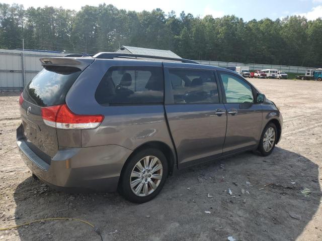 Photo 3 from auction – 2011 TOYOTA SIENNA XLE with VIN 5TDDK3DC9BS015078