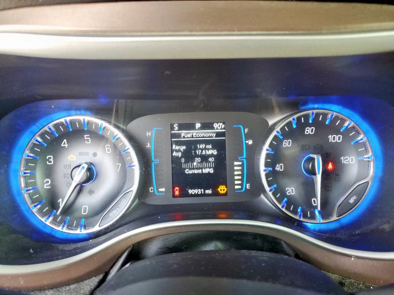 Photo 9 from auction – 2017 CHRYSLER PACIFICA L with VIN 2C4RC1CG2HR502958