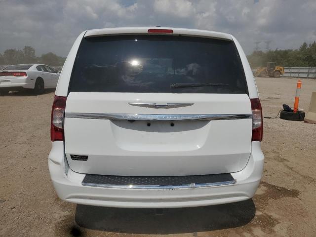 Photo 6 from auction – 2015 CHRYSLER TOWN & COU with VIN 2C4RC1BG4FR628222
