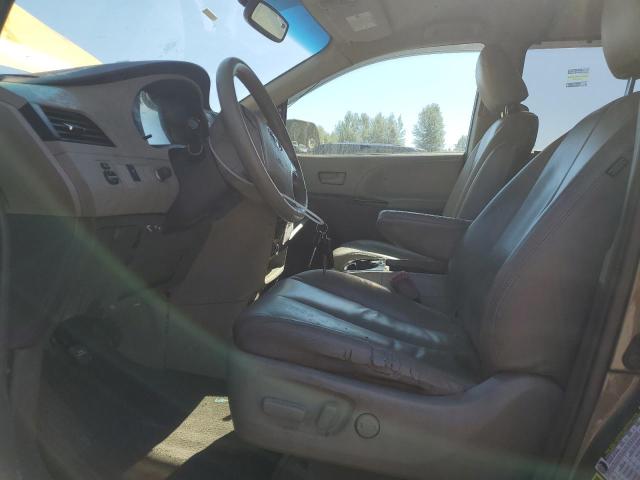 Photo 7 from auction – 2011 TOYOTA SIENNA LE with VIN 5TDKK3DC2BS106409