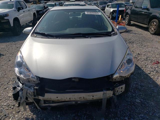 Photo 5 from auction – 2014 TOYOTA PRIUS C with VIN JTDKDTB32E1073801