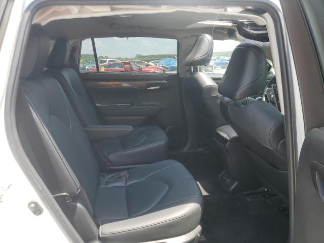 Photo 10 from auction – 2023 TOYOTA HIGHLANDER with VIN 5TDKDRAH2PS014740