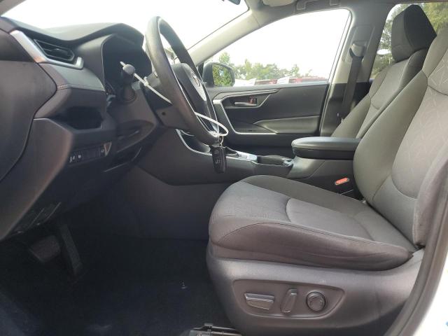 Photo 7 from auction – 2019 TOYOTA RAV4 XLE with VIN JTMP1RFV8KD019832