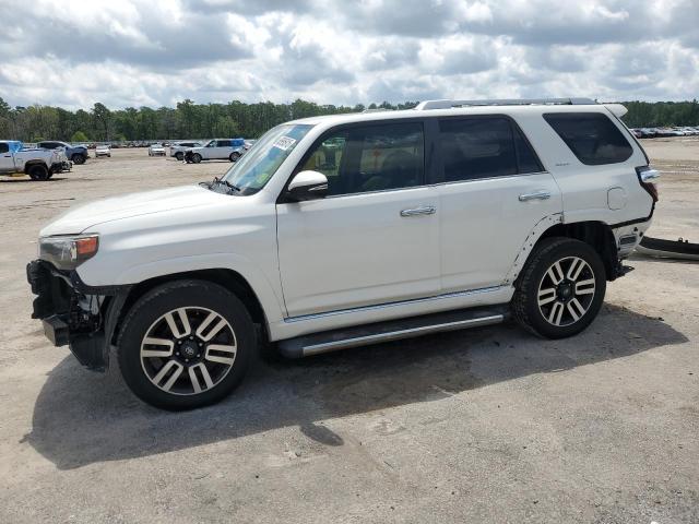 TOYOTA 4RUNNER SR 2018 with VIN JTEBU5JR3J5521057 - Photo from auction