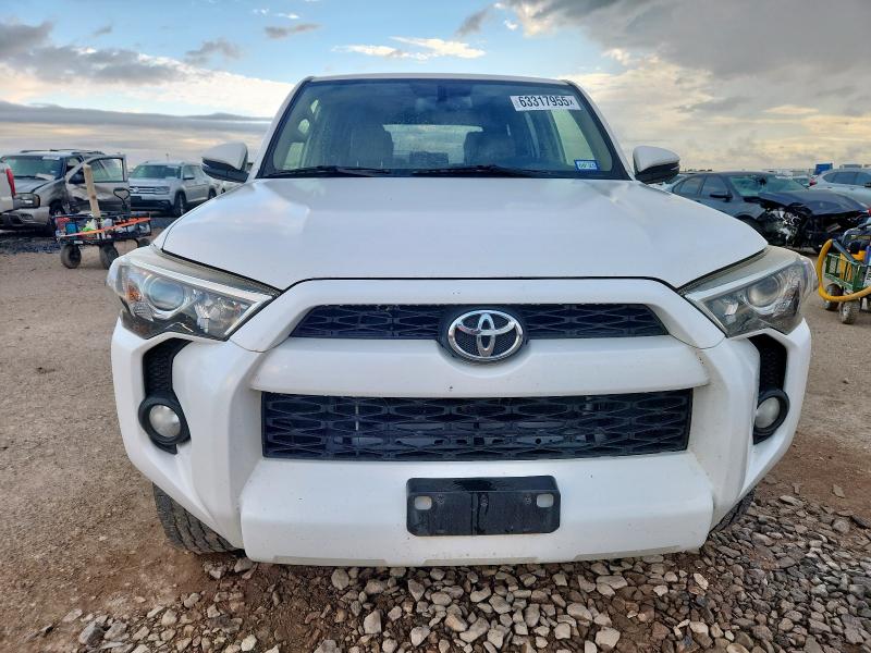 Photo 5 from auction – 2016 TOYOTA 4RUNNER SR with VIN JTEZU5JR2G5117965