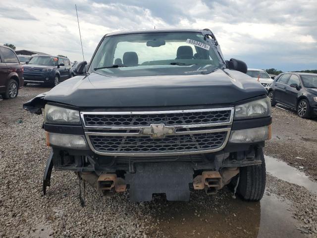 Photo 5 from auction – 2005 CHEVROLET SILVERADO with VIN 1GCHK24225E170102