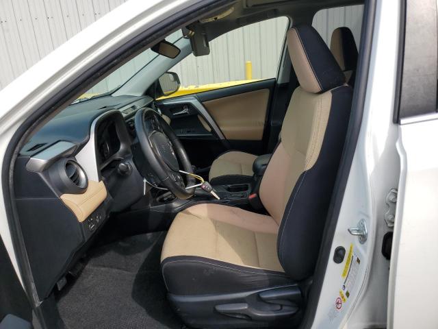 Photo 7 from auction – 2017 TOYOTA RAV4 XLE with VIN JTMWFREV0HD102825