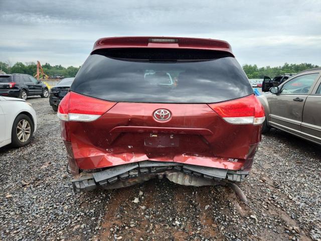 Photo 6 from auction – 2011 TOYOTA SIENNA XLE with VIN 5TDYK3DC0BS119640