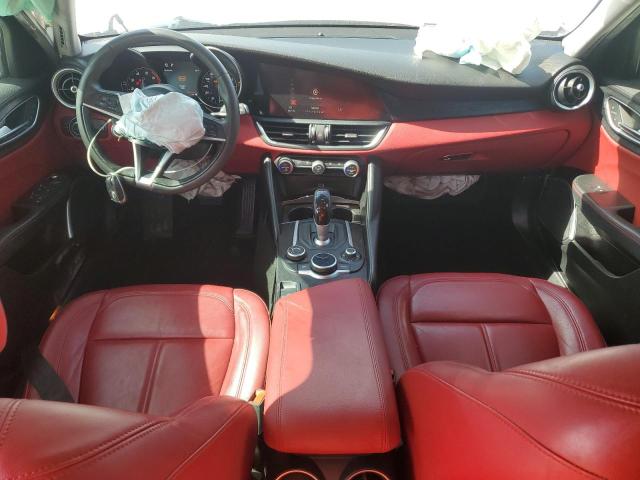 Photo 8 from auction – 2019 ALFA ROMEO GIULIA with VIN ZARFAMAN3K7611892