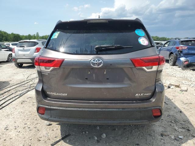 Photo 6 from auction – 2017 TOYOTA HIGHLANDER with VIN 5TDJZRFH9HS392383