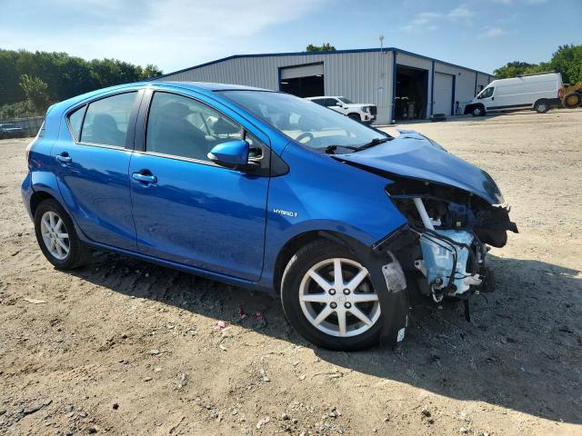 Photo 4 from auction – 2015 TOYOTA PRIUS C with VIN JTDKDTB39F1100302