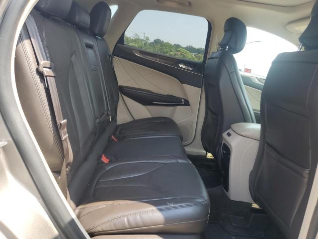 Photo 11 from auction – 2017 LINCOLN MKC RESERV with VIN 5LMCJ3D97HUL35287
