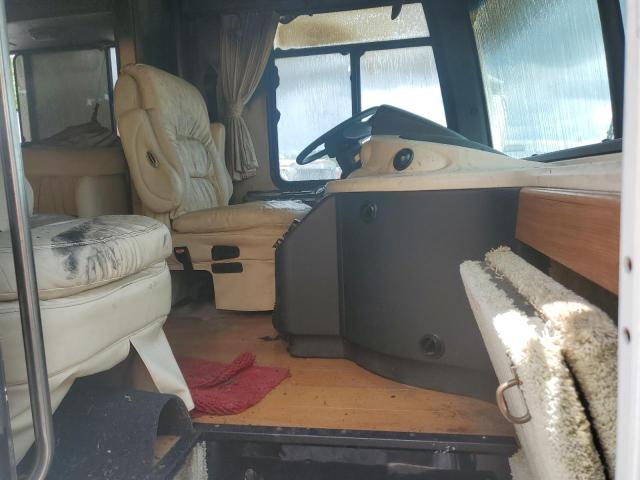 Photo 5 from auction – 2002 FREIGHTLINER CHASSIS X with VIN 4UZAAHBS22CK16038
