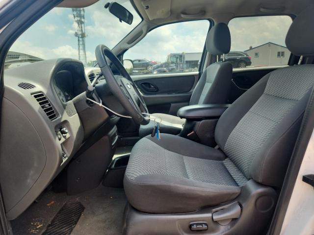Photo 7 from auction – 2004 FORD ESCAPE XLT with VIN 1FMYU03174DA10319