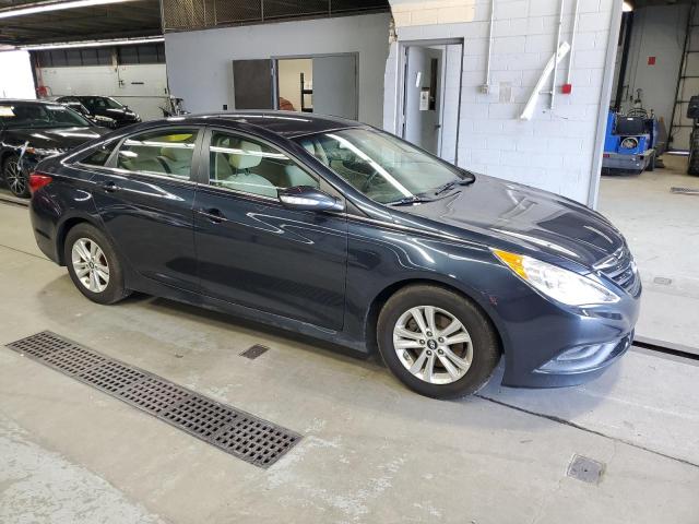 Photo 4 from auction – 2014 HYUNDAI SONATA GLS with VIN 5NPEB4AC4EH859232