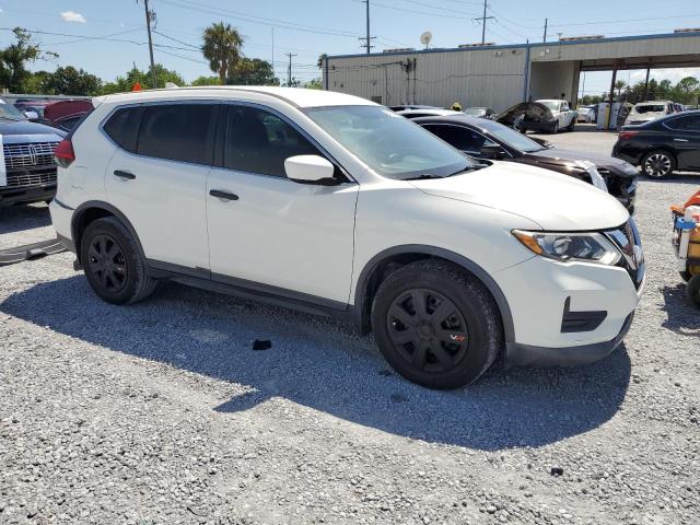 Photo 4 from auction – 2017 NISSAN ROGUE S with VIN KNMAT2MT0HP582969