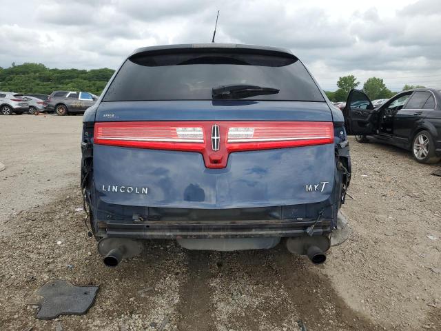 Photo 6 from auction – 2017 LINCOLN MKT with VIN 2LMHJ5AT7HBL01042