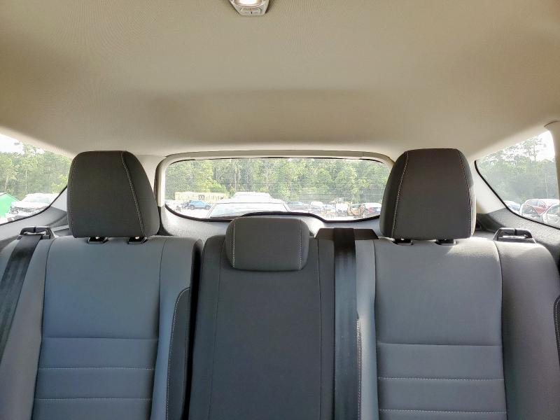 Photo 10 from auction – 2018 FORD ESCAPE S with VIN 1FMCU0F71JUA79111
