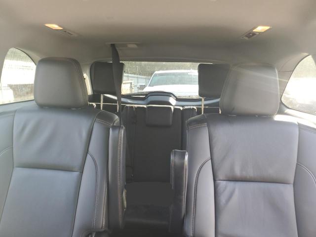 Photo 10 from auction – 2019 TOYOTA HIGHLANDER with VIN 5TDJZRFH5KS926812