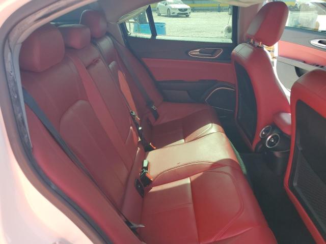 Photo 10 from auction – 2019 ALFA ROMEO GIULIA with VIN ZARFAMAN3K7611892