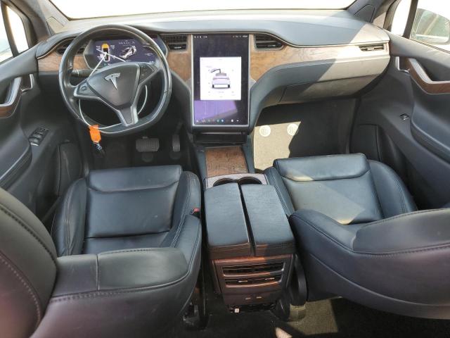 Photo 8 from auction – 2020 TESLA MODEL X with VIN 5YJXCDE20LF268401