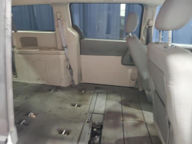 Photo 11 from auction – 2008 CHRYSLER TOWN & COU with VIN 2A8HR44H98R743315