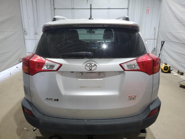Photo 6 from auction – 2015 TOYOTA RAV4 XLE with VIN JTMRFREV9FJ028459