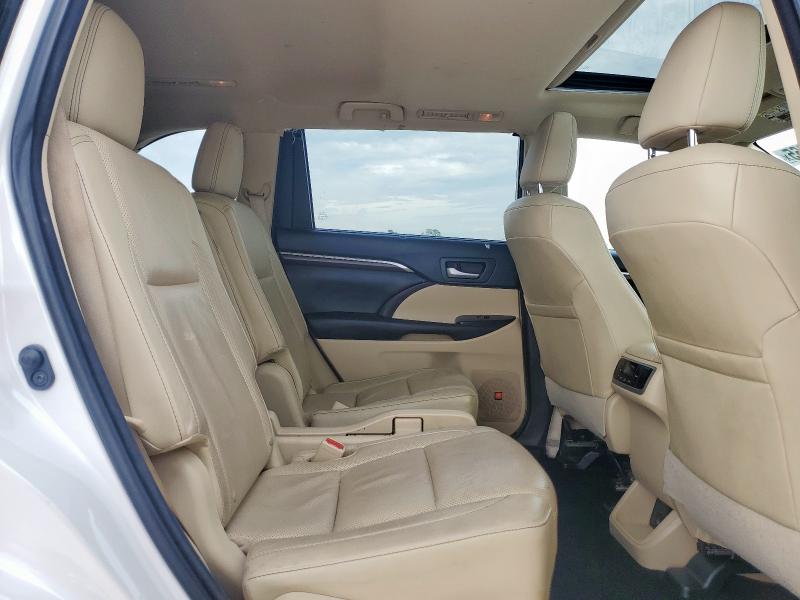 Photo 11 from auction – 2016 TOYOTA HIGHLANDER with VIN 5TDYKRFH1GS144632