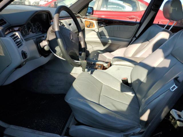 Photo 7 from auction – 1998 MERCEDES-BENZ E 320 4MAT with VIN WDBJF82F8WX004833