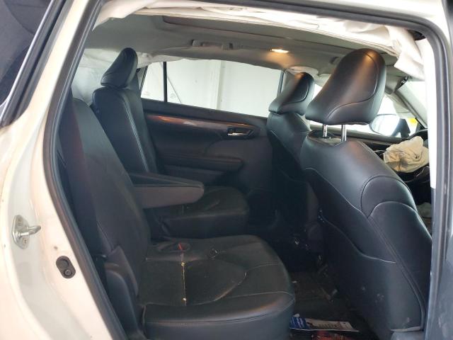 Photo 11 from auction – 2021 TOYOTA HIGHLANDER with VIN 5TDFZRBH0MS137305