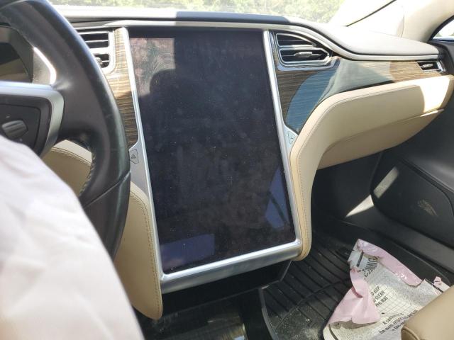 Photo 9 from auction – 2016 TESLA MODEL S with VIN 5YJSA1E20GF124013