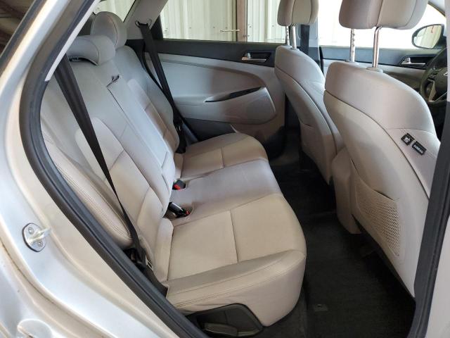 Photo 11 from auction – 2018 HYUNDAI TUCSON SEL with VIN KM8J3CA44JU809604