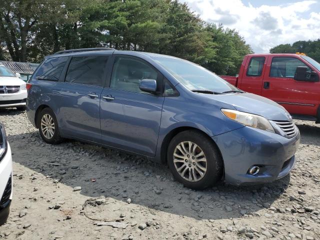 Photo 4 from auction – 2016 TOYOTA SIENNA XLE with VIN 5TDYK3DC0GS758172