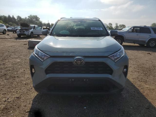 Photo 5 from auction – 2020 TOYOTA RAV4 XLE with VIN JTMP1RFV0LD059856